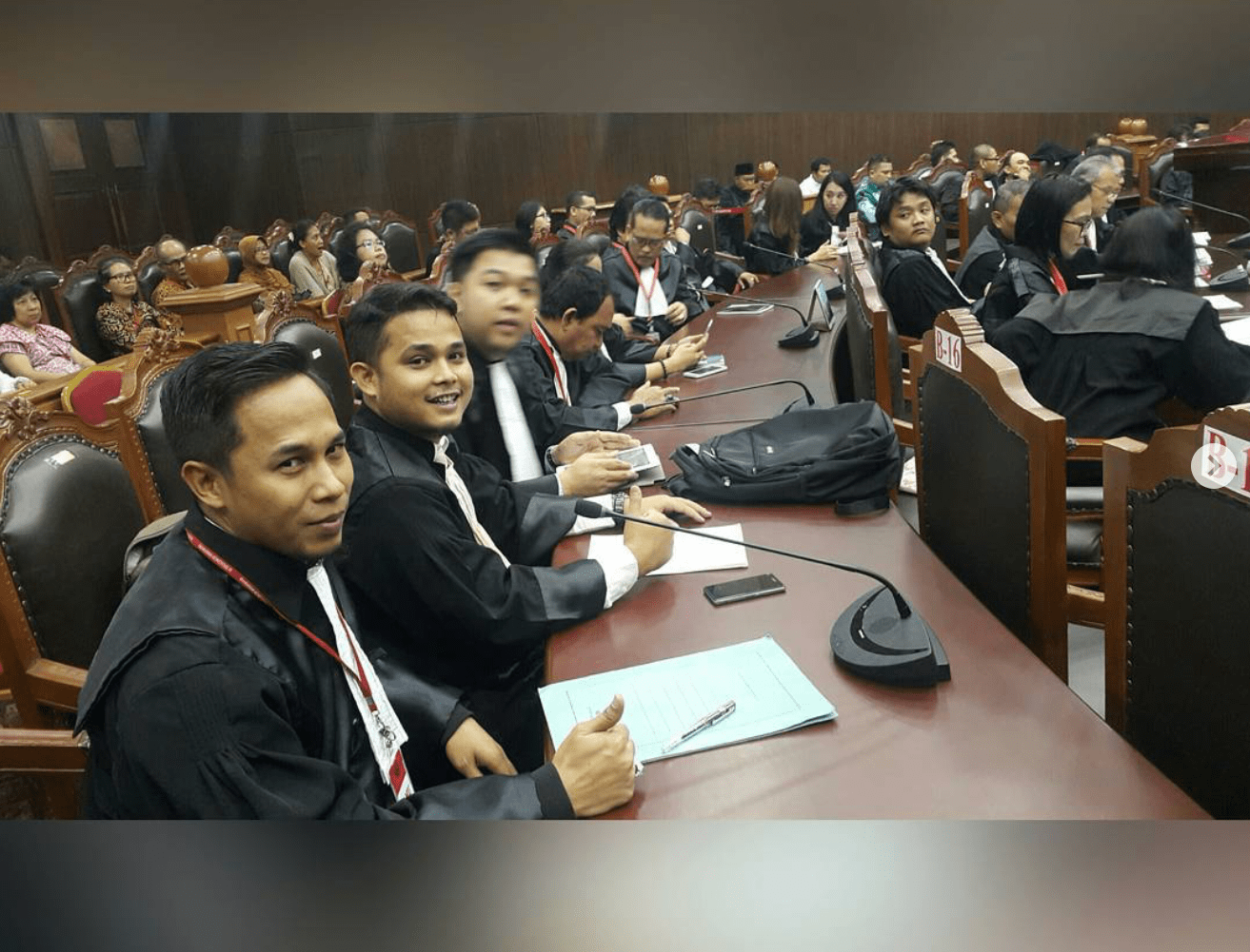 Mengikuti Persidangan di Mahkamah Konstitusi